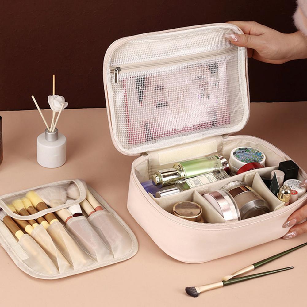 Top Handle Patent Bag - حقيبة مستحضرات تجميل كبيرة السعة مع