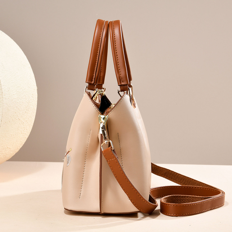 حقائب يد مطرزة على الطراز الصي - مراجعة Luxury Bags Casual وسعره
