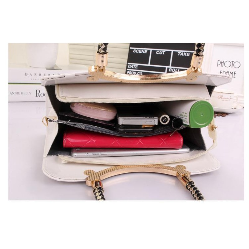 حقائب يد نسائية لامعة من الجلد - مراجعة Top Handle Patent Bag وسعره