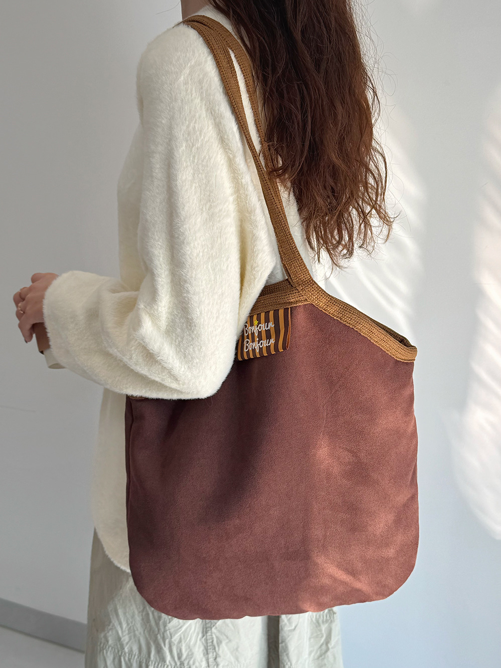 حقيبة يد نسائية فاخرة جديدة لع - مراجعة Luxury Bags Of 2026 وسعره