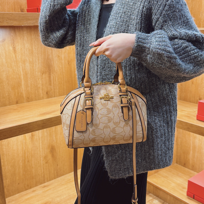حقيبة يد فاخرة بشعار معدني، مز - مراجعة Luxury Bags No Logo وسعره
