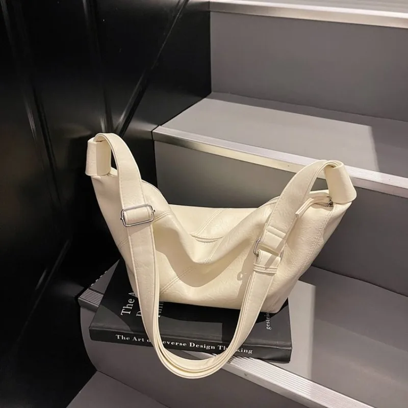 حقيبة يد فاخرة للنساء من الجلد - مراجعة Luxury Bags Tier وسعره